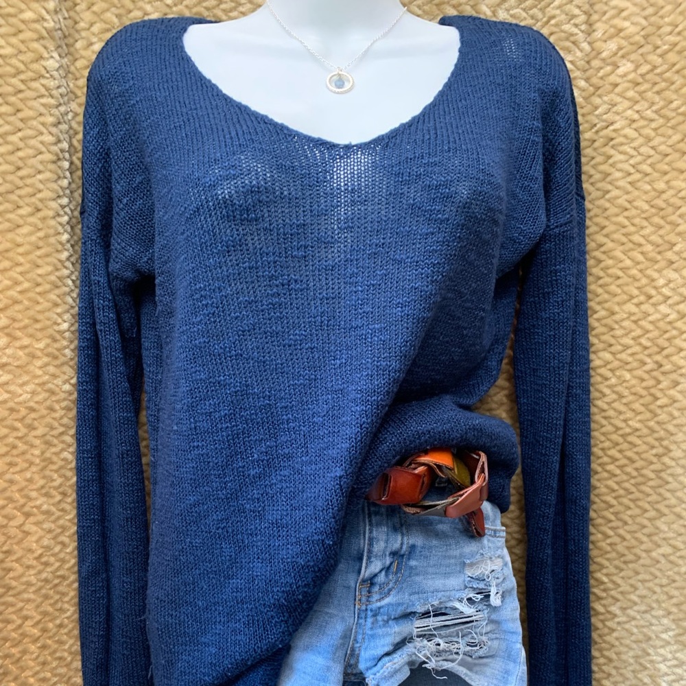 Signature Studio Navy V-Neck Sweater
